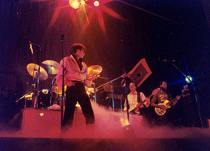 1983-02ph