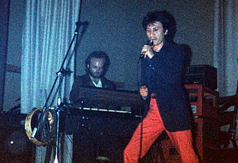 1983-06ph
