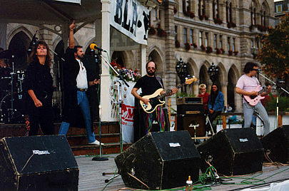 1990-09ph